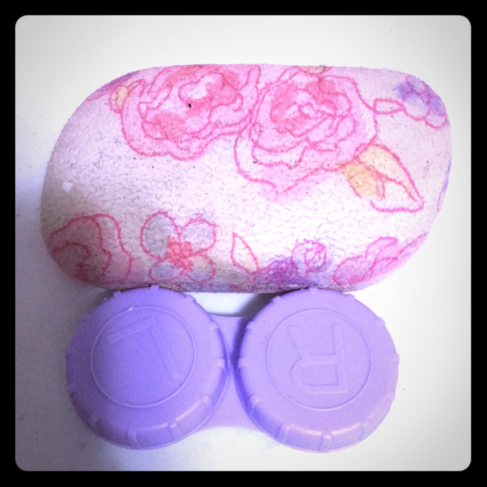 Contact case